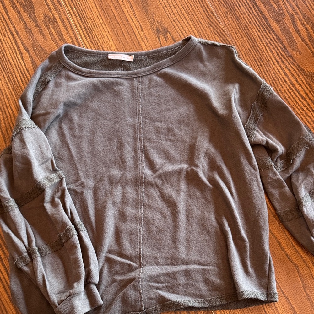 Long Sleeve Gray Top